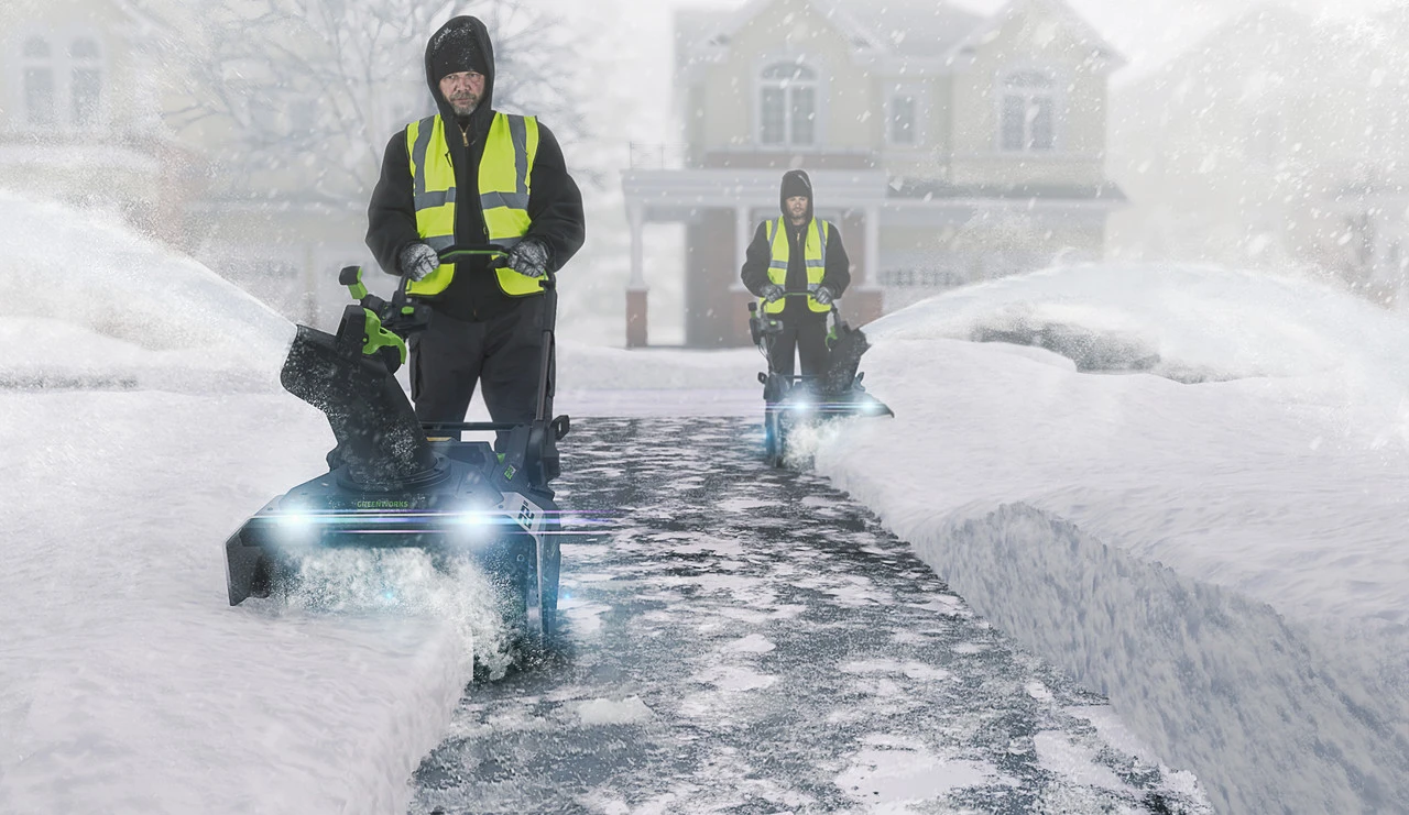 Greenworks Commercial GREEN-82SN22-KIT 82V 22In Snow Thrower Dual Port 4.0Ah Kit 13 Greenworks Commercial GREEN-82SN22-KIT 82V 22In Snow Thrower Dual Port 4.0Ah Kit - Image 11