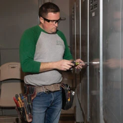 Klein KLE-32500MAG 11-in-1 Magnetic Screwdriver Nut Driver -Makita Shop Sales 32500mag app7 70239.1679318510