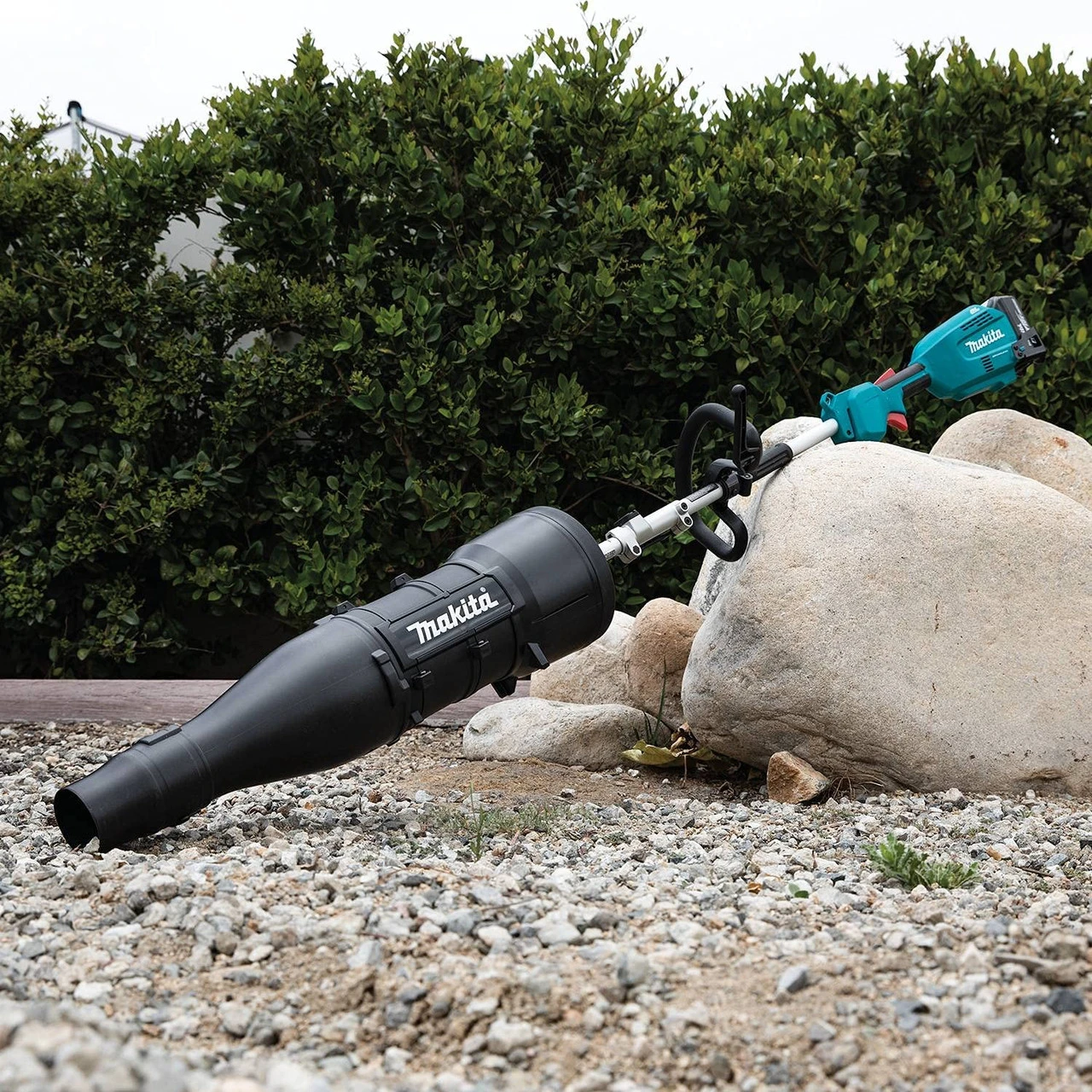 Makita MAK-UB401MP Shaft Head Blower Attachment 4 Makita MAK-UB401MP Shaft Head Blower Attachment - Image 2