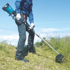 Makita MAK-EM400MP Line Trimmer (Straight Shaft) Attachment - Large Guard -Makita Shop Sales 86007b6a 0350 40eb 9f73 59818984b2ed em400mp a 1500px 07472.1559136290