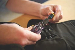 Malco MAL-CRHEXKIT2 C-RHEX Hex Drivers 7-Piece Set -Makita Shop Sales CRHEXKITS CRHEXKIT2 holding CRHEX 01 71528.1663165947