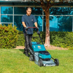 Makita MAK-DLM533Z 18Vx2 21" Self-propelled Cordless Lawn Mower With Brushless Motor -Makita Shop Sales DLM533Z act 1 53676.1617725010
