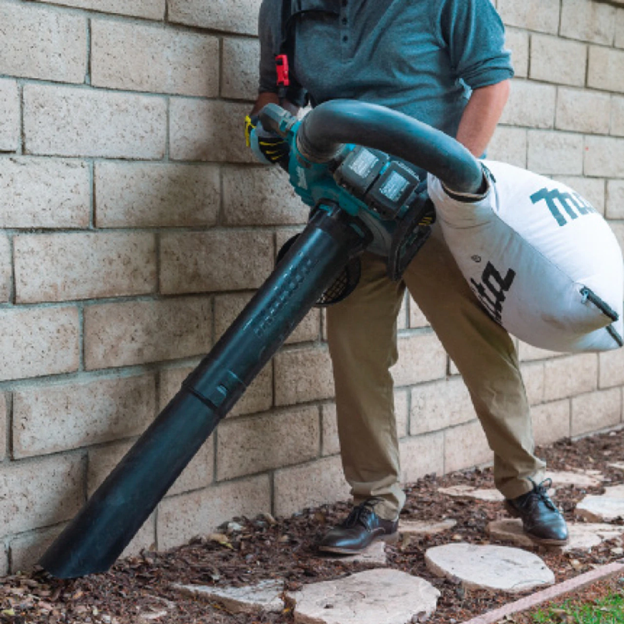 Makita MAK-DUB363ZV 18Vx2 Cordless Blower / Vacuum Bare Tool 6 Makita MAK-DUB363ZV 18Vx2 Cordless Blower / Vacuum Bare Tool - Image 4