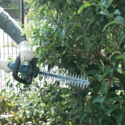 Makita MAK-DUH523Z 22" 18V LXT Cordless Hedge Trimmer (Tool Only) -Makita Shop Sales DUH523 act 2 25348.1564078466