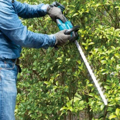 Makita MAK-DUH606RT 18V LXT Brushless Cordless 24In Brushless Hedge Trimmer 5.0Ah Kit -Makita Shop Sales DUH606RT act 2 43503.1697661517