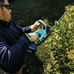Makita MAK-DUH606RT 18V LXT Brushless Cordless 24In Brushless Hedge Trimmer 5.0Ah Kit -Makita Shop Sales DUH606RT act 3 23857.1697661517