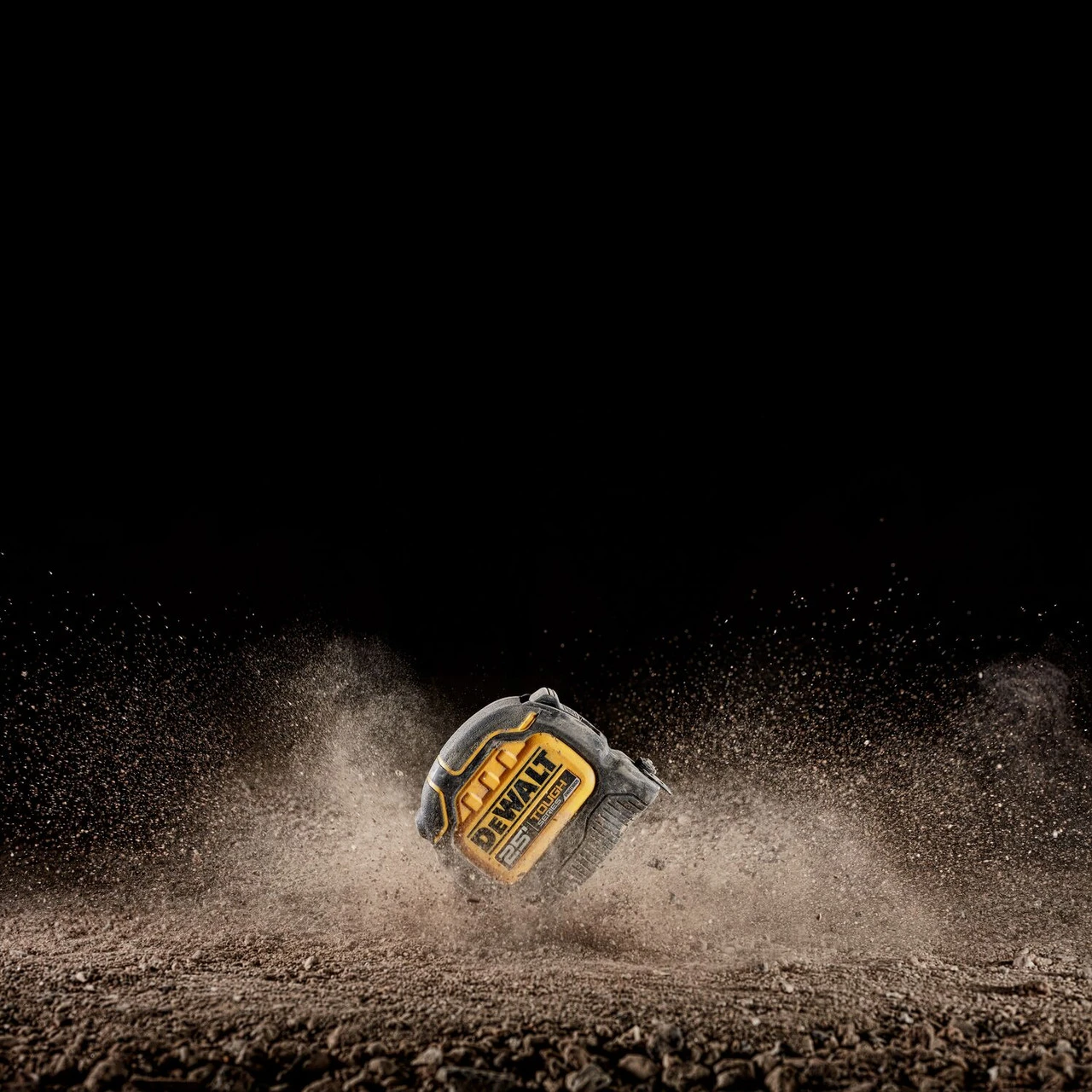 DEWALT DEW-DWHT36925S 25ft ToughSeries Tape Measure 11 DEWALT DEW-DWHT36925S 25ft ToughSeries Tape Measure - Image 9