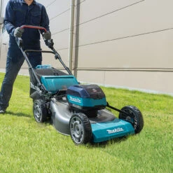 Makita MAK-LM002GZ 40V XGT 21in Self-propelled Lawn Mower Bare Tool -Makita Shop Sales LM002GZ act 1 66243.1684874390