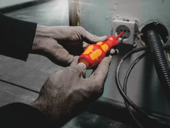 Wera Tools WERA-0505748XX01 16pc Kraftform Kompakt Turbo I Insulated Screwdriver Set 16 Wera Tools WERA-0505748XX01 16pc Kraftform Kompakt Turbo I Insulated Screwdriver Set -Makita Shop Sales Motiv 008 17846 60764.1682600064