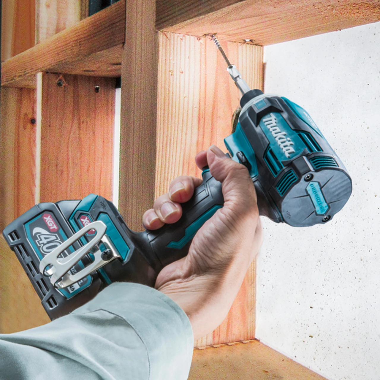 Makita MAK-TD001GZ XGT 40V Max Li-Ion Brushless 1/4" Impact Driver 4 Makita MAK-TD001GZ XGT 40V Max Li-Ion Brushless 1/4" Impact Driver - Image 2