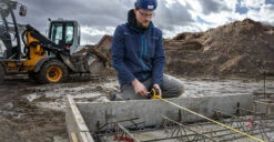 Stabila STAB-30950 Closed Case Tape LBM 2000 Steel, 66', Steel Blade, Scale In Inches -Makita Shop Sales anwendung 2 lbm2000 96c637ba 05201.1634847716