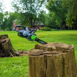 EGO Power EGO-CS1804 POWER+ 56V Brushless 18in Chainsaw 5.0Ah Kit -Makita Shop Sales cs1804 ego chainsaw 19 1114 in scene hero beauty image 08jpg 28830.1678397854