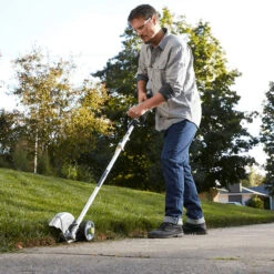 EGO Power EGO-EA0800 POWER+ 8" Multi-Head System Edger Attachment 27 EGO Power EGO-EA0800 POWER+ 8" Multi-Head System Edger Attachment -Makita Shop Sales ea0800 8 edgerattachment 2 quickeasydepthadjustment 38831.1678799703