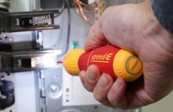 Wiha Tools WIHA-32490 SpeedEII Electric Screwdriver 19 Wiha Tools WIHA-32490 SpeedEII Electric Screwdriver -Makita Shop Sales speede2.inuse4 1 18056.1627331291